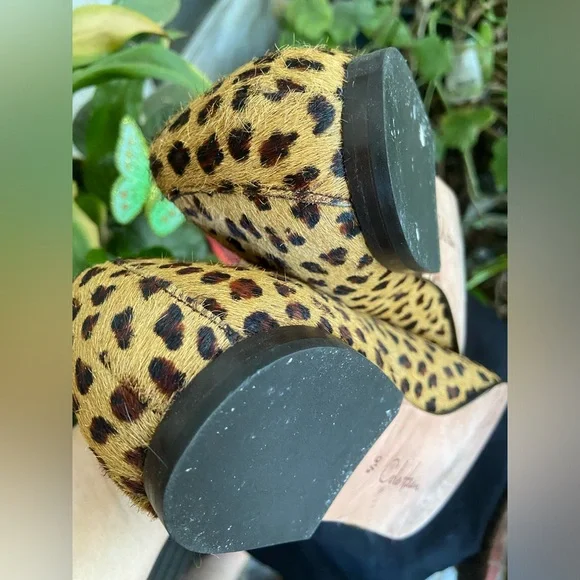 Cole Haan leopard woman’s flats - Picture 6 of 6